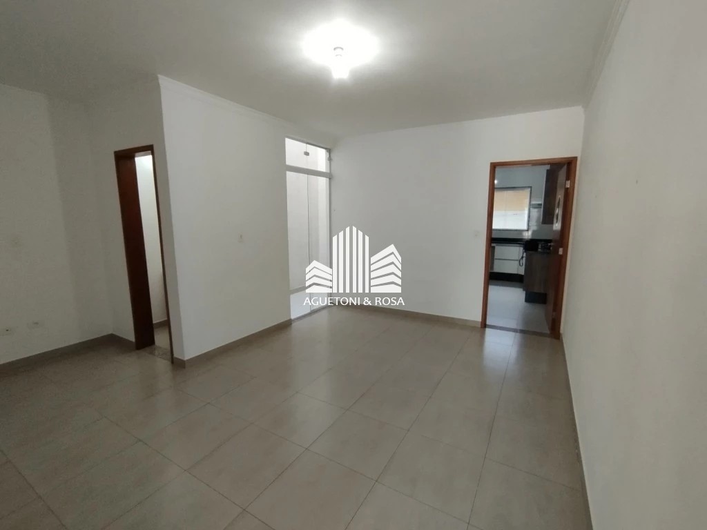 Sobrado à venda com 3 quartos, 200m² - Foto 6