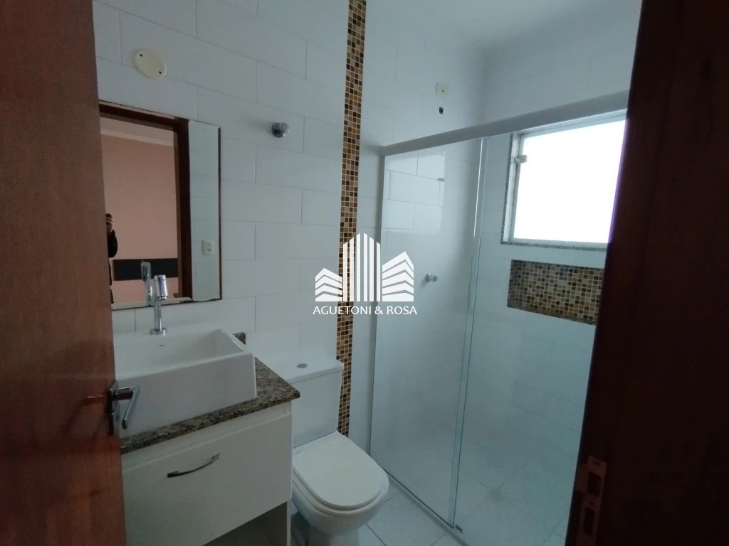 Sobrado à venda com 3 quartos, 200m² - Foto 25