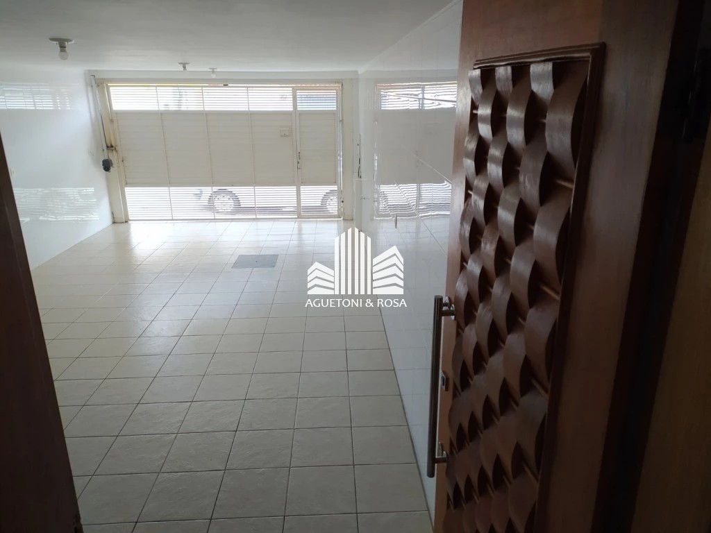 Sobrado à venda com 3 quartos, 200m² - Foto 32