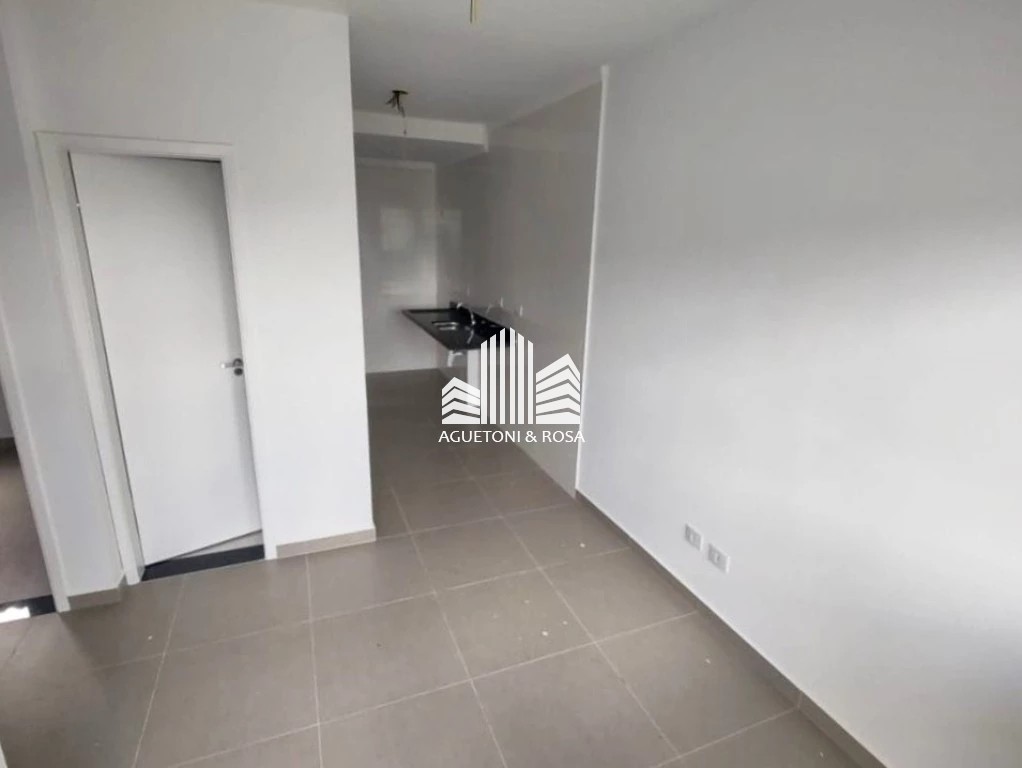 Apartamento à venda com 2 quartos, 37m² - Foto 2