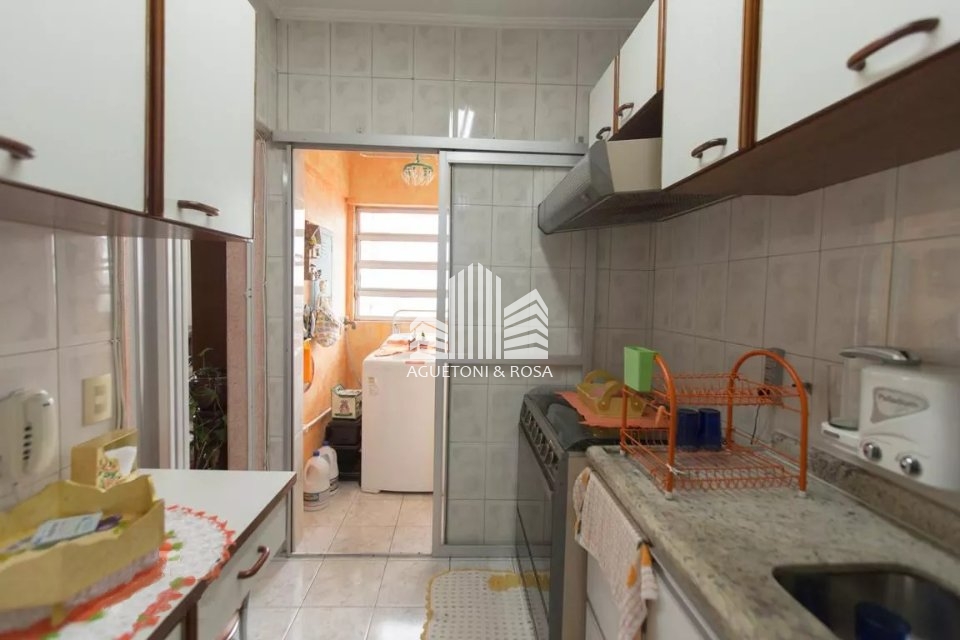 Apartamento à venda com 2 quartos, 65m² - Foto 17