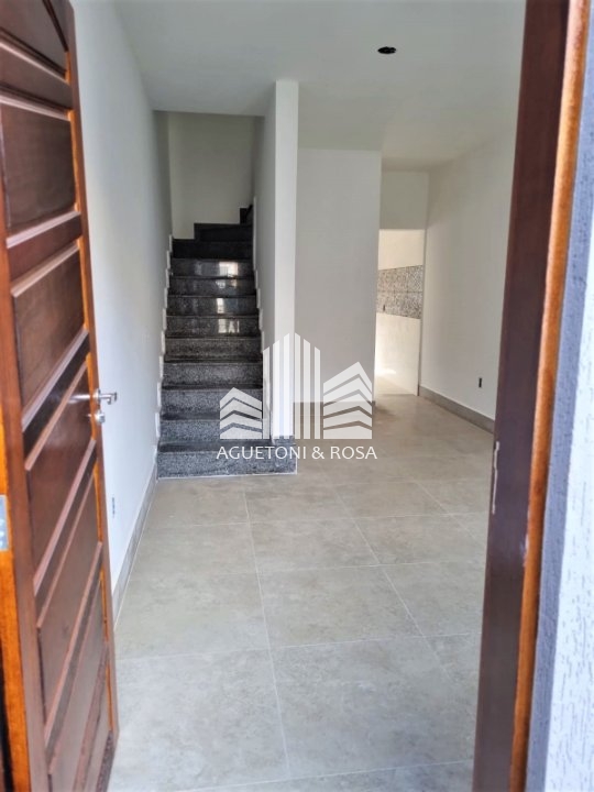 Sobrado à venda com 2 quartos, 66m² - Foto 1