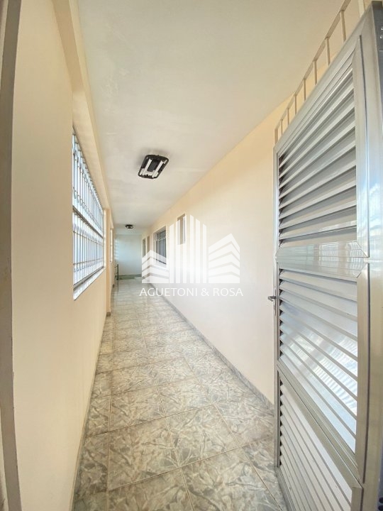 Sobrado à venda com 3 quartos, 220m² - Foto 35