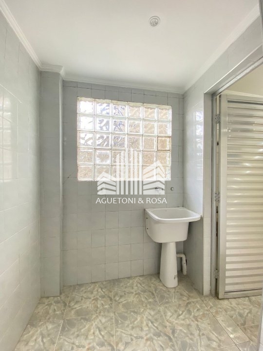 Sobrado à venda com 3 quartos, 220m² - Foto 7