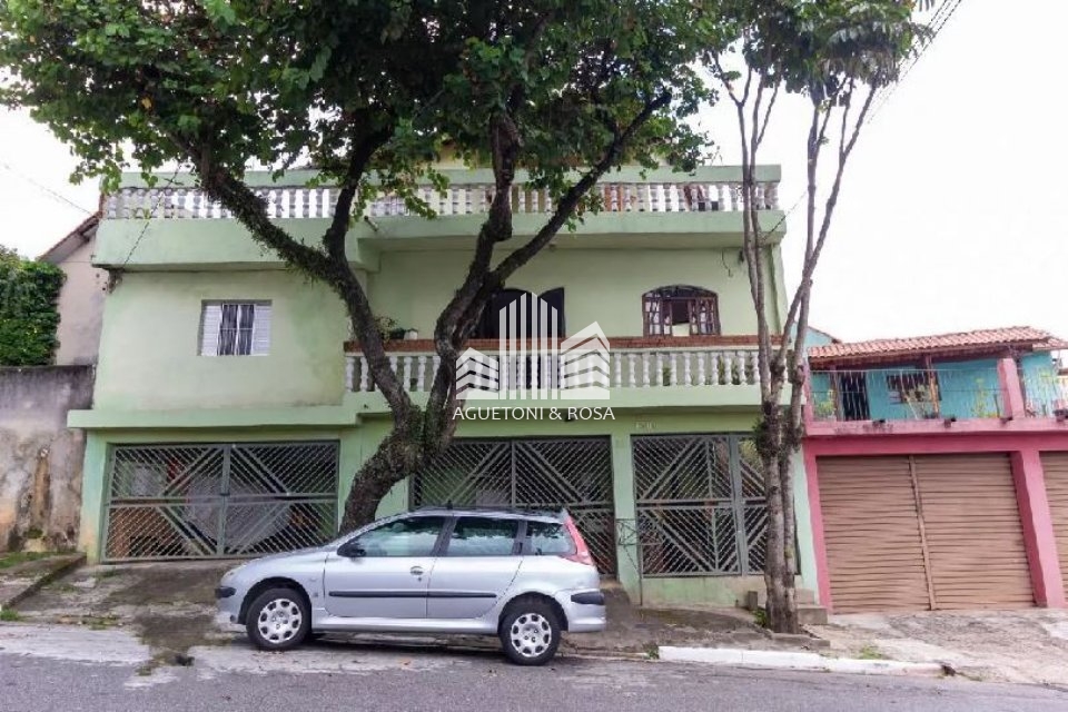 Sobrado à venda com 5 quartos, 200m² - Foto 41