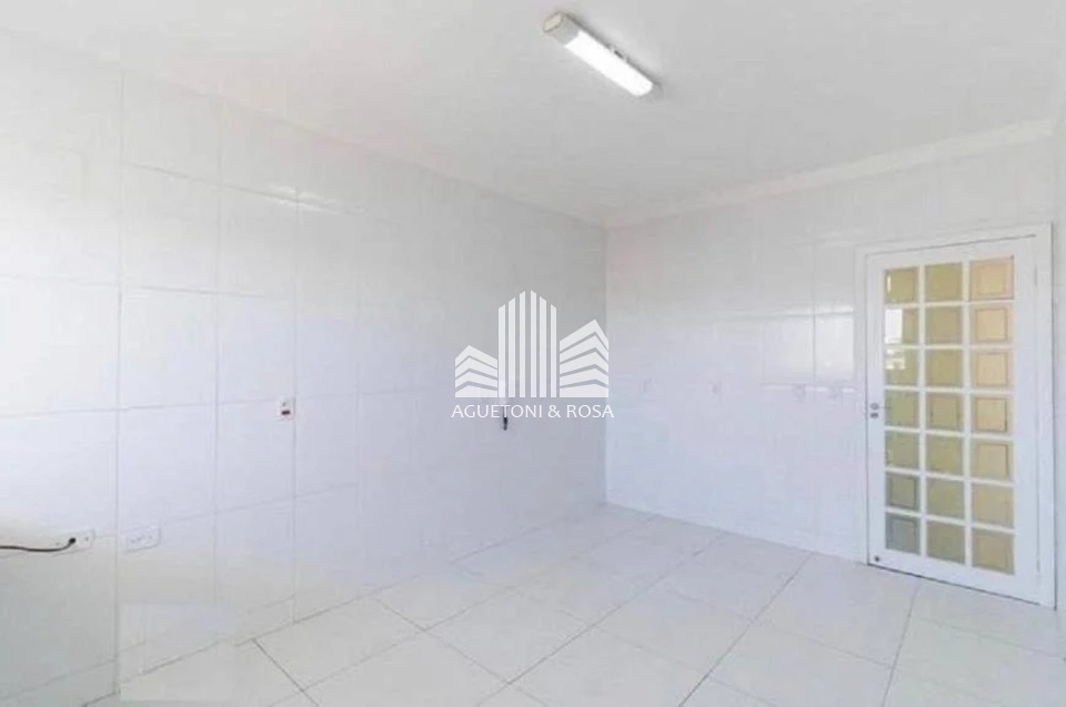 Sobrado à venda com 3 quartos, 210m² - Foto 6