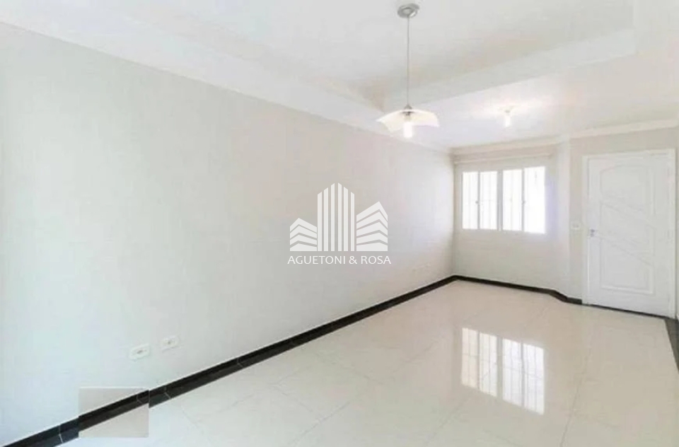 Sobrado à venda com 3 quartos, 210m² - Foto 2