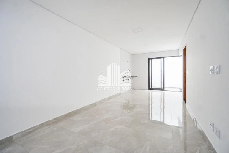 Sobrado à venda com 3 quartos, 110m² - Foto 1