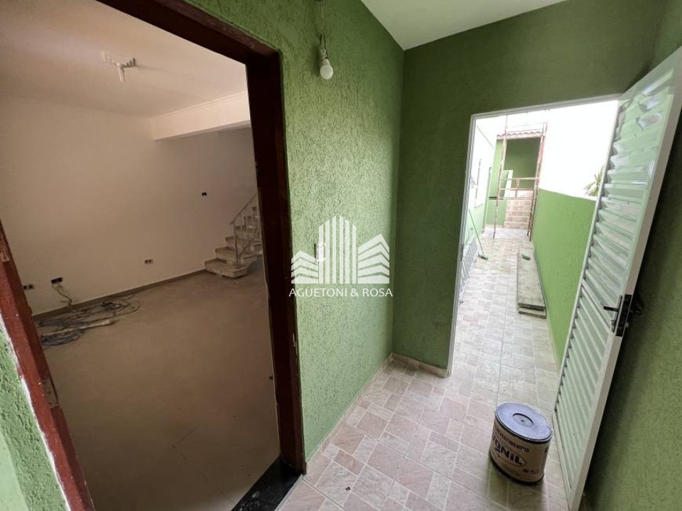 Sobrado à venda com 2 quartos, 140m² - Foto 4