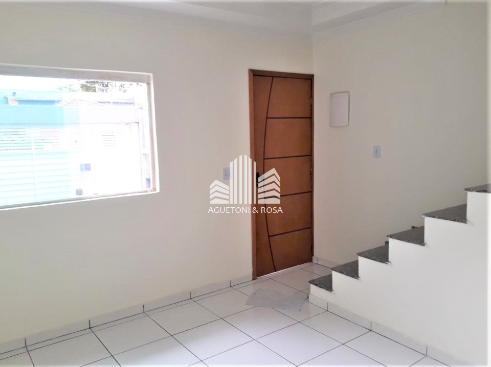 Sobrado à venda com 2 quartos, 65m² - Foto 1