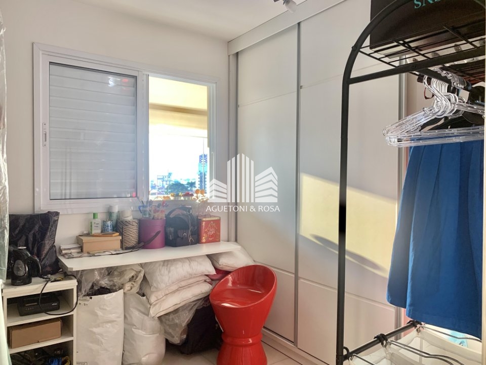 Apartamento à venda com 3 quartos, 94m² - Foto 17