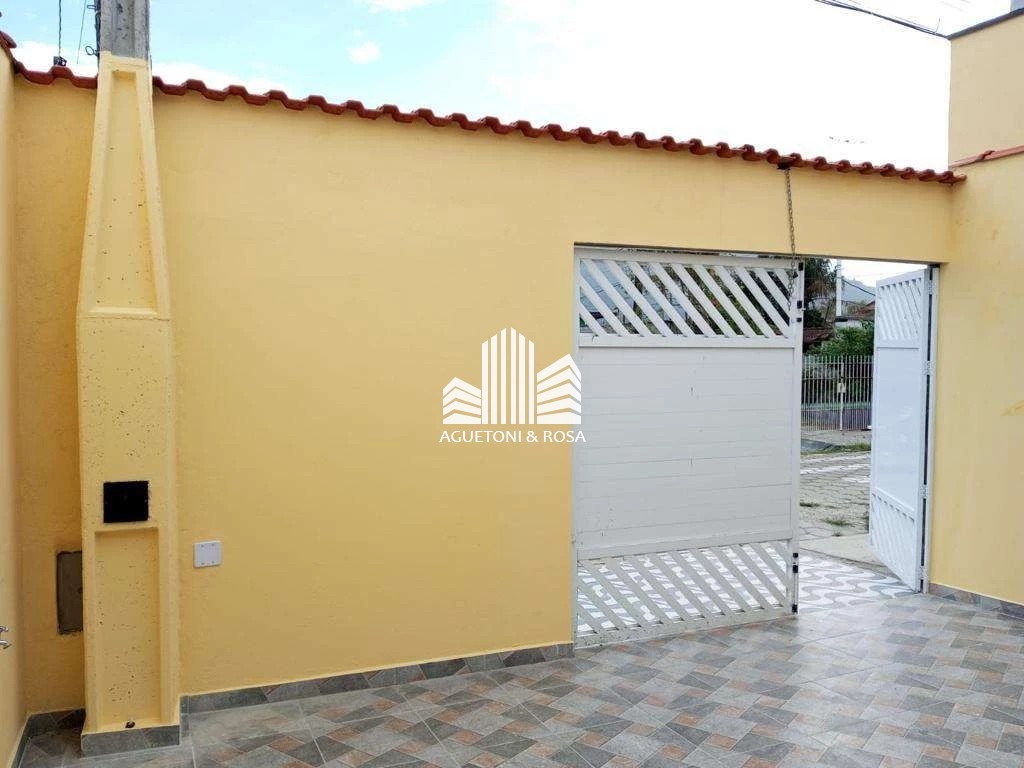 Casa à venda com 2 quartos, 75m² - Foto 3