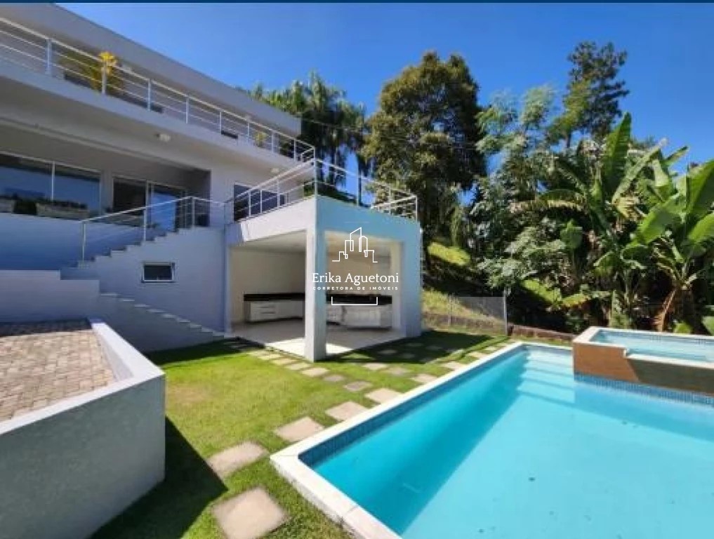 Casa de Condomínio à venda com 4 quartos, 296m² - Foto 2