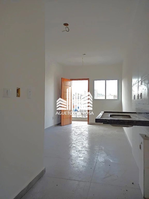 Apartamento à venda com 2 quartos, 43m² - Foto 1