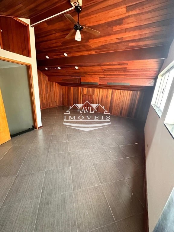 Sobrado à venda e aluguel com 5 quartos, 400m² - Foto 32