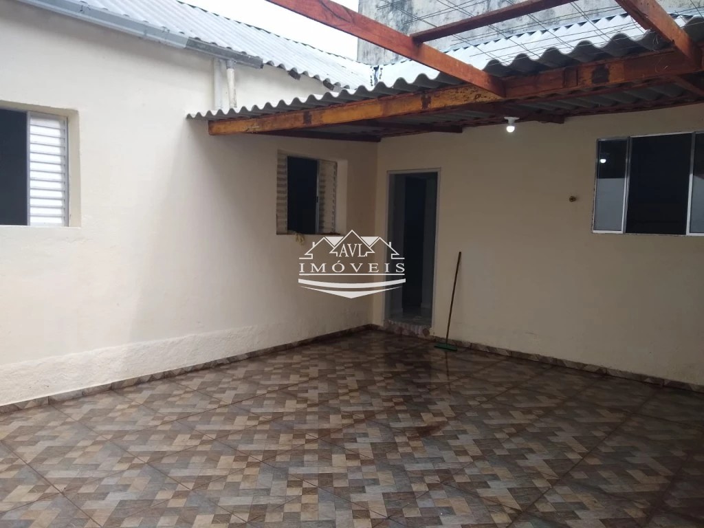 Casa para alugar com 2 quartos, 65m² - Foto 4