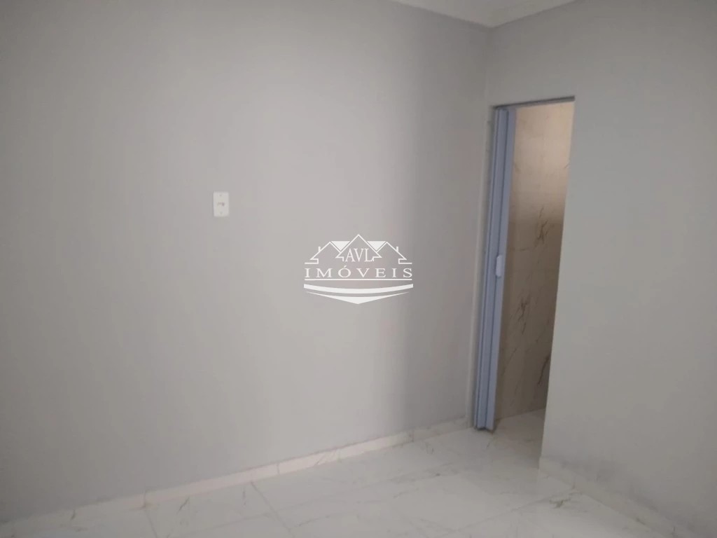 Casa para alugar com 2 quartos, 65m² - Foto 12