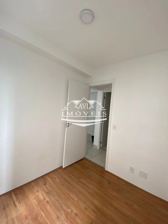 Apartamento à venda com 2 quartos, 32m² - Foto 15