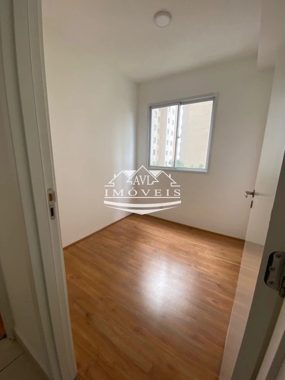 Apartamento à venda com 2 quartos, 32m² - Foto 14