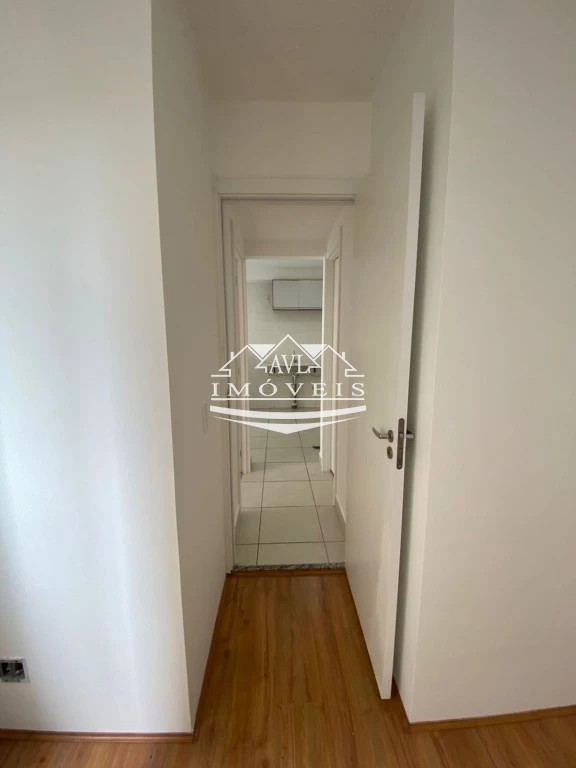 Apartamento à venda com 2 quartos, 32m² - Foto 10