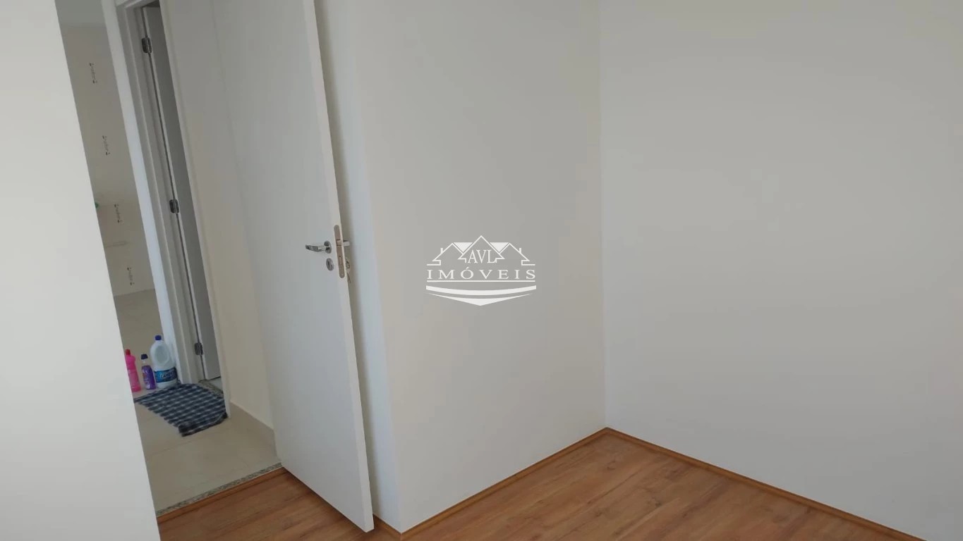 Apartamento para alugar com 2 quartos, 32m² - Foto 12