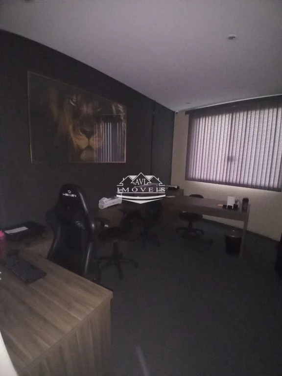 Sala-Conjunto, 200 m² - Foto 1