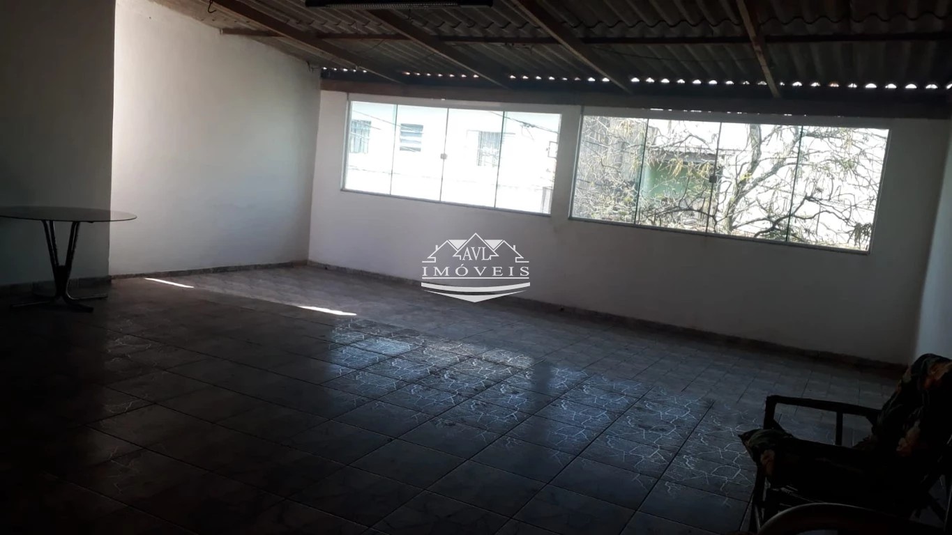 Casa à venda com 3 quartos, 200m² - Foto 28