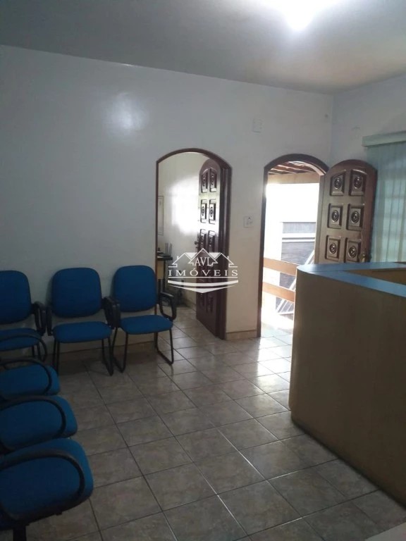 Loja-Salão para alugar com 8 quartos, 398m² - Foto 6