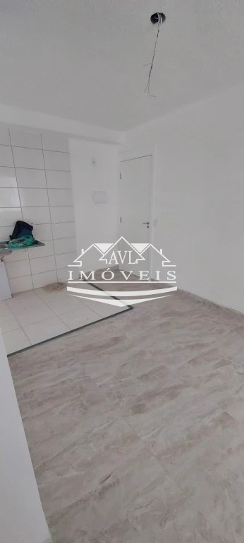 Apartamento à venda com 2 quartos, 42m² - Foto 3