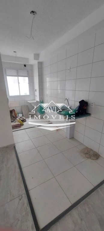 Apartamento à venda com 2 quartos, 42m² - Foto 4