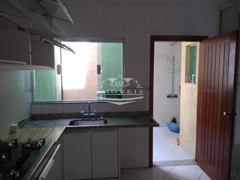 Casa de Condomínio à venda com 3 quartos, 140m² - Foto 29