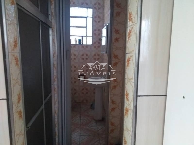 Casa à venda com 2 quartos, 200m² - Foto 13