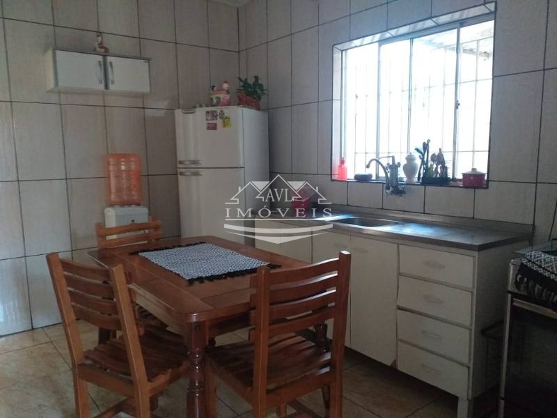 Casa à venda com 2 quartos, 200m² - Foto 12