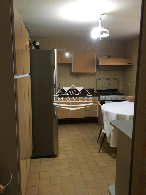 Sobrado à venda e aluguel com 3 quartos, 241m² - Foto 6