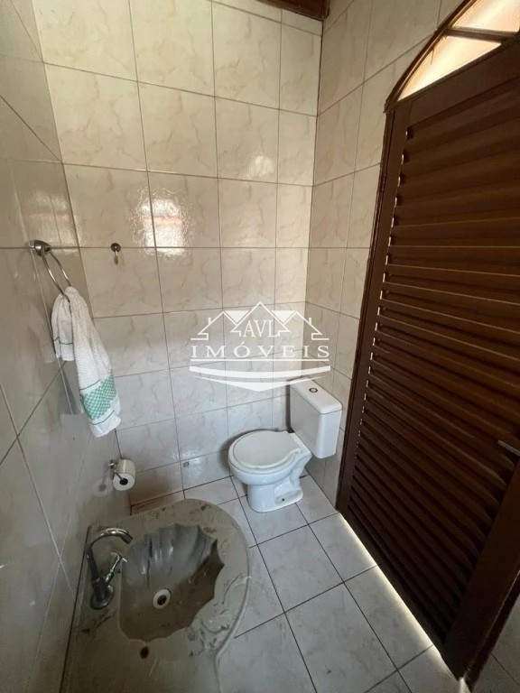 Sobrado à venda com 3 quartos, 200m² - Foto 5