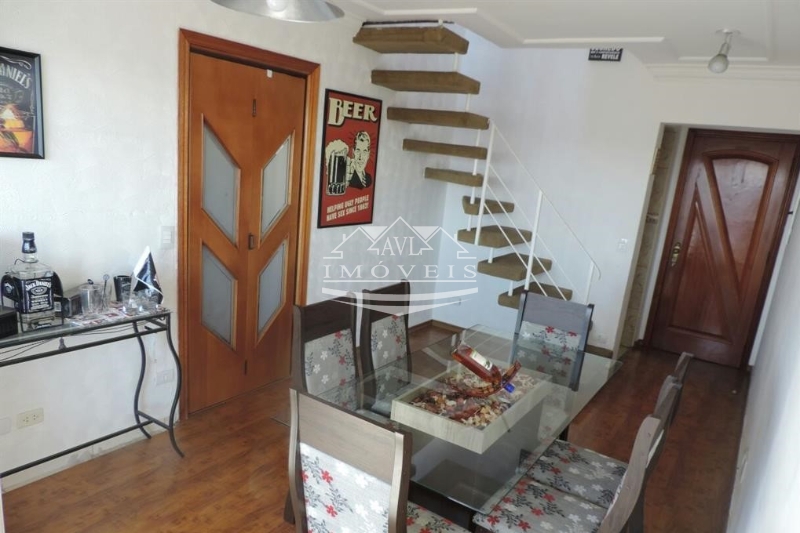 Apartamento à venda com 3 quartos, 107m² - Foto 2