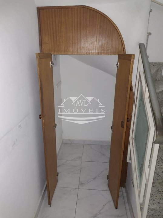 Sobrado à venda com 2 quartos, 130m² - Foto 8