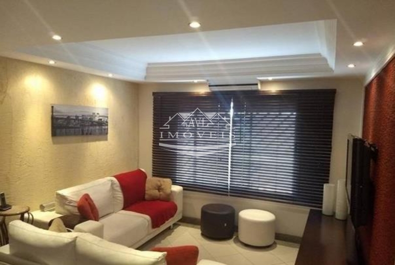 Sobrado à venda com 3 quartos, 170m² - Foto 1