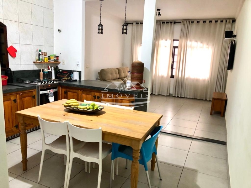 Casa à venda com 2 quartos, 100m² - Foto 14