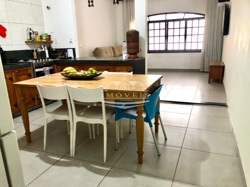 Casa à venda com 2 quartos, 100m² - Foto 13