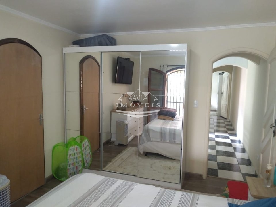 Sobrado à venda com 3 quartos, 200m² - Foto 6