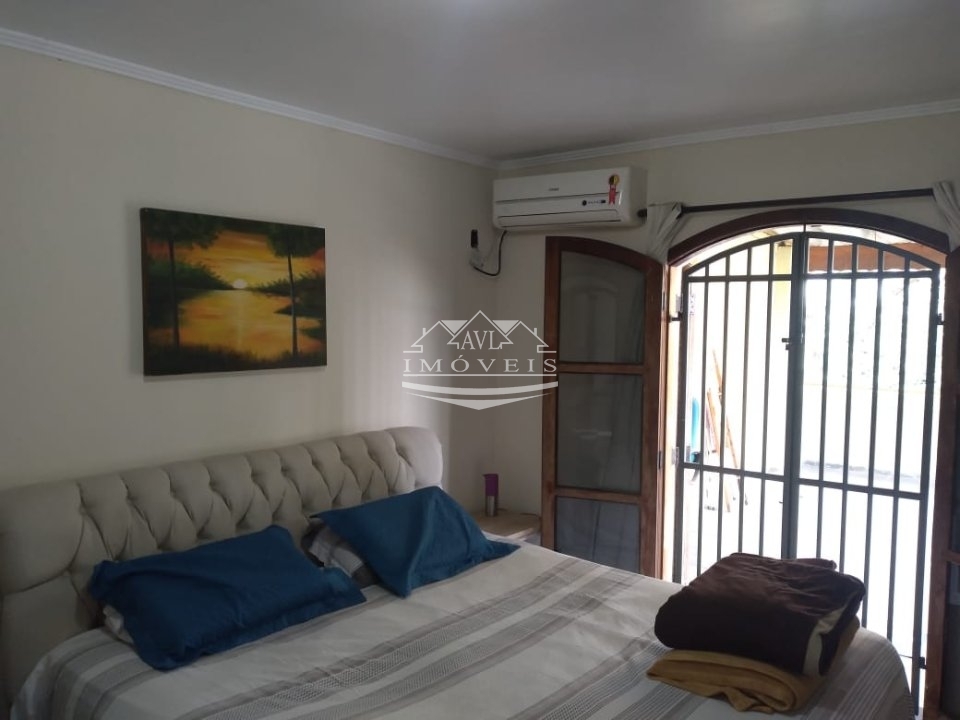 Sobrado à venda com 3 quartos, 200m² - Foto 5