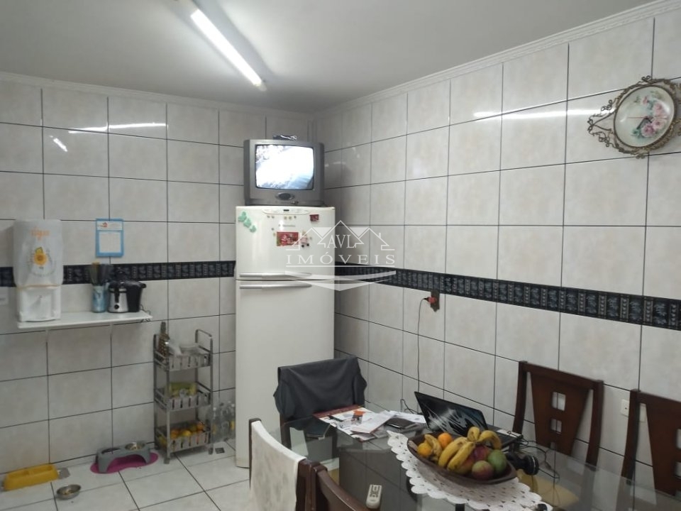 Sobrado à venda com 3 quartos, 200m² - Foto 3