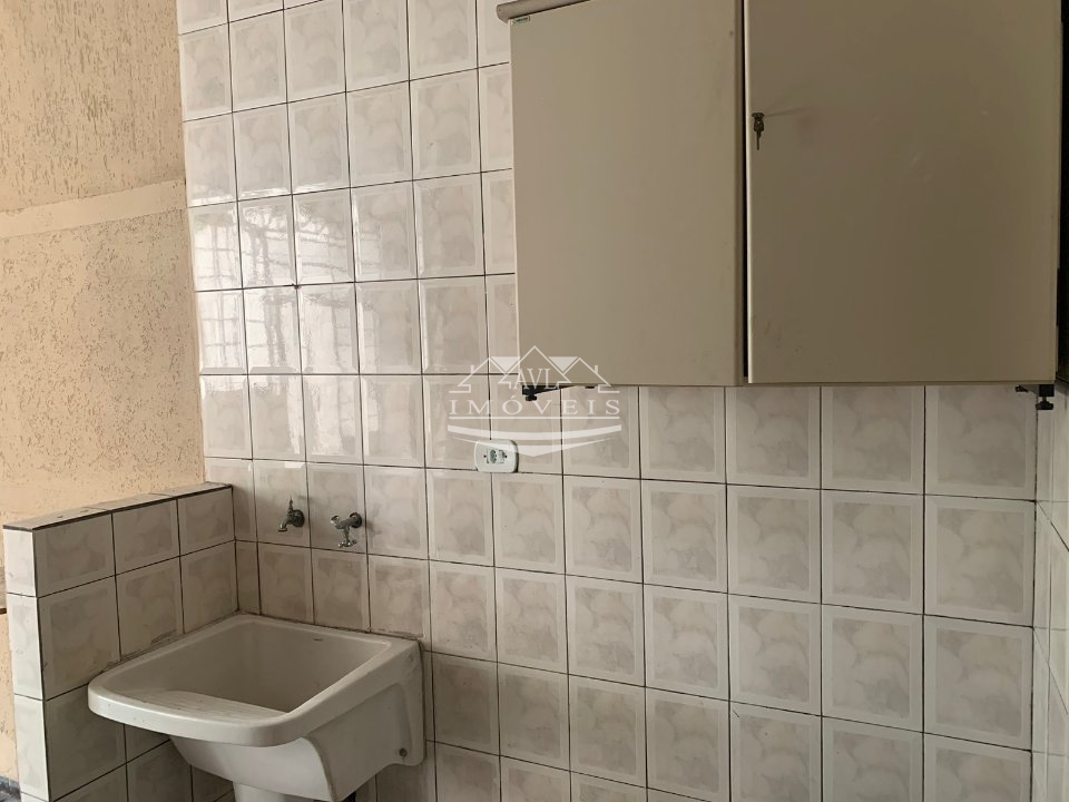 Sobrado para alugar com 3 quartos, 320m² - Foto 13