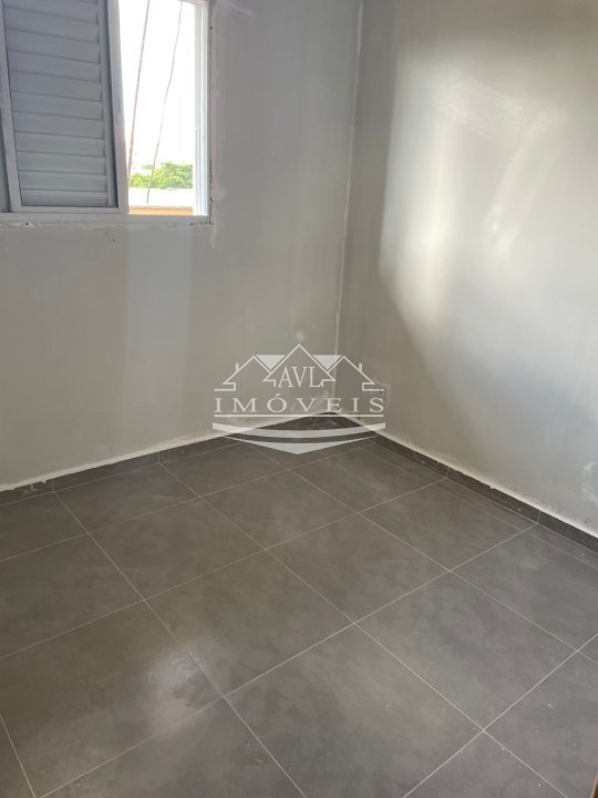 Apartamento à venda com 2 quartos, 40m² - Foto 5