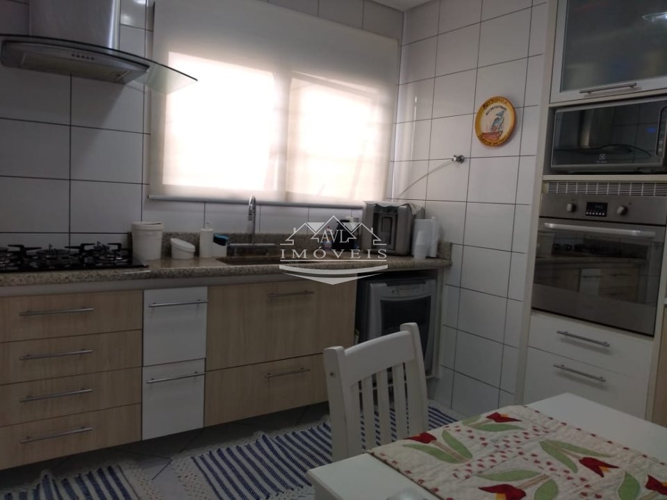 Apartamento à venda com 3 quartos, 151m² - Foto 7