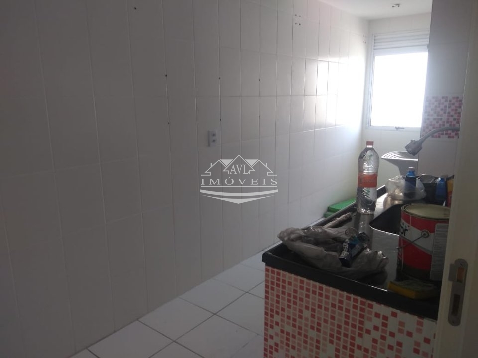 Apartamento à venda com 2 quartos, 46m² - Foto 3