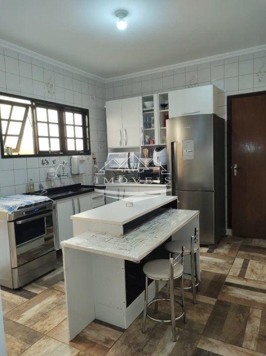 Casa à venda com 3 quartos, 92m² - Foto 9