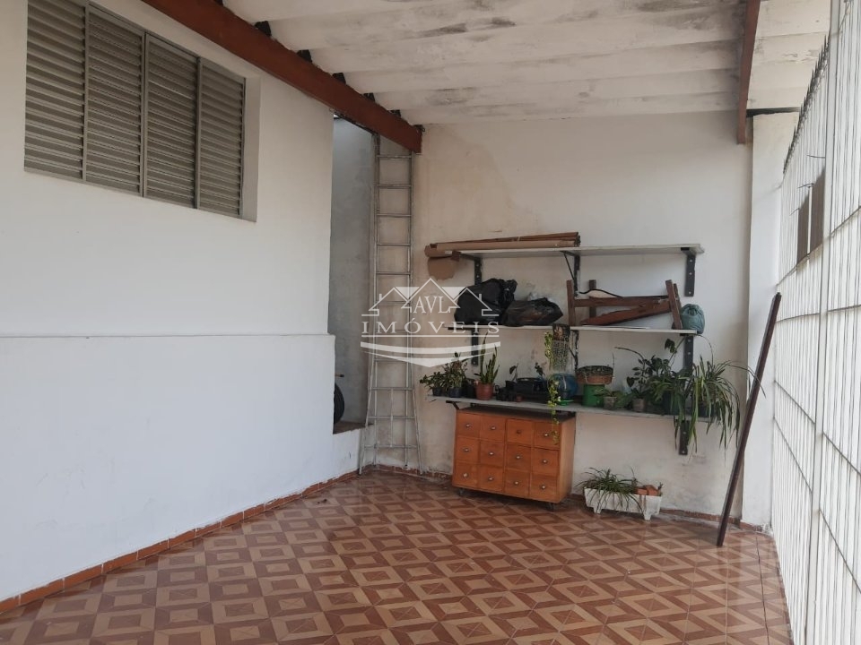 Casa à venda com 2 quartos, 130m² - Foto 2