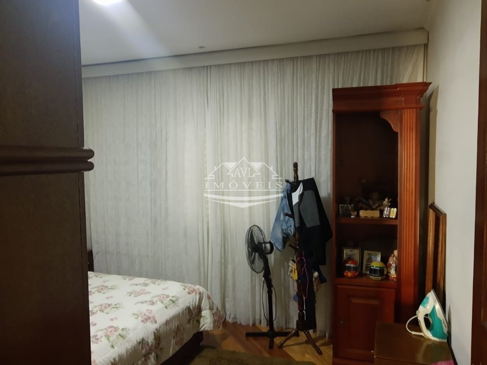 Casa à venda com 2 quartos, 130m² - Foto 11